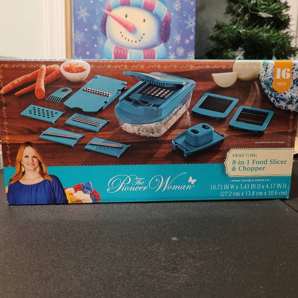 The Pioneer Woman Vintage Floral Slicer & Chopper in Blue